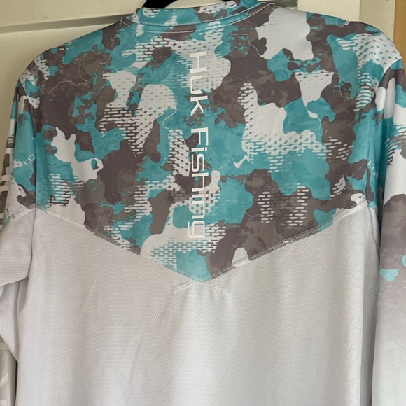 Huk Men's Long Sleeve Camo Shirt - Blue, Gray, and White - Picture 4 of 5